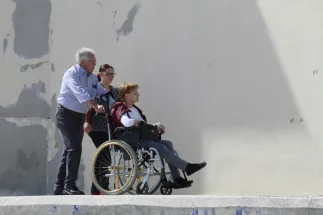 Un projet de loi ratifiant l'ordonnance d'accessibilité des établissements a été présenté en Conseil des ministres